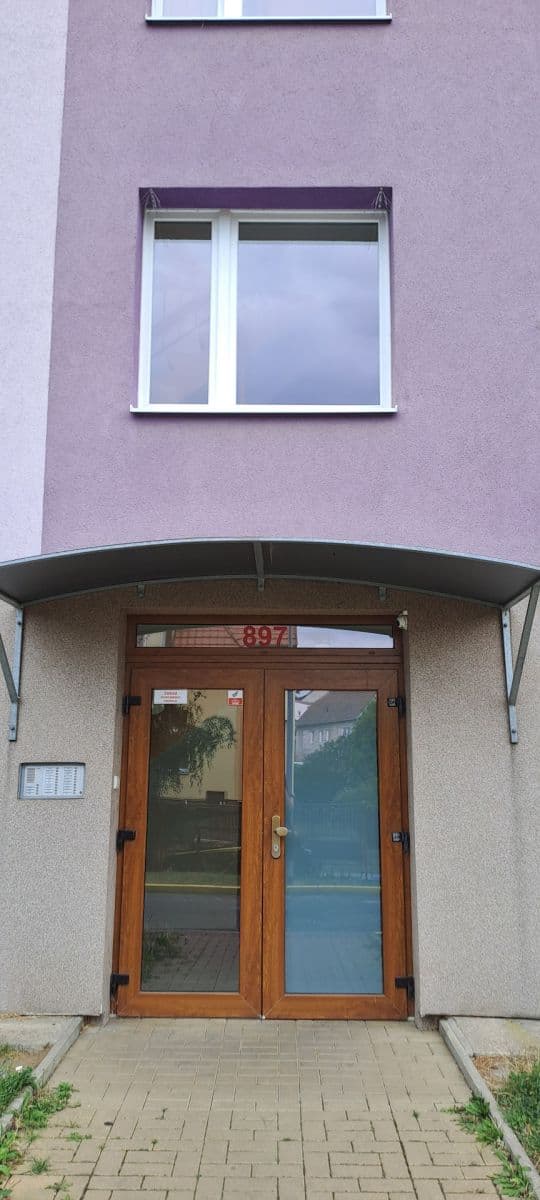 1 bedroom with open-plan kitchen flat to rent, 42 m², Kpt. Nálepky, Podbořany, Ústecký Region 1 bedroom with open-plan kitchen flat to rent, 42 m², Kpt. Nálepky, Podbořany, Ústecký Region