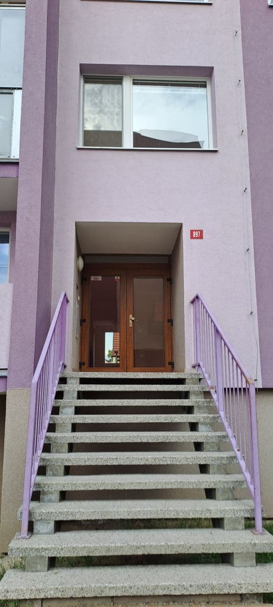 1 bedroom with open-plan kitchen flat to rent, 42 m², Kpt. Nálepky, Podbořany, Ústecký Region 1 bedroom with open-plan kitchen flat to rent, 42 m², Kpt. Nálepky, Podbořany, Ústecký Region