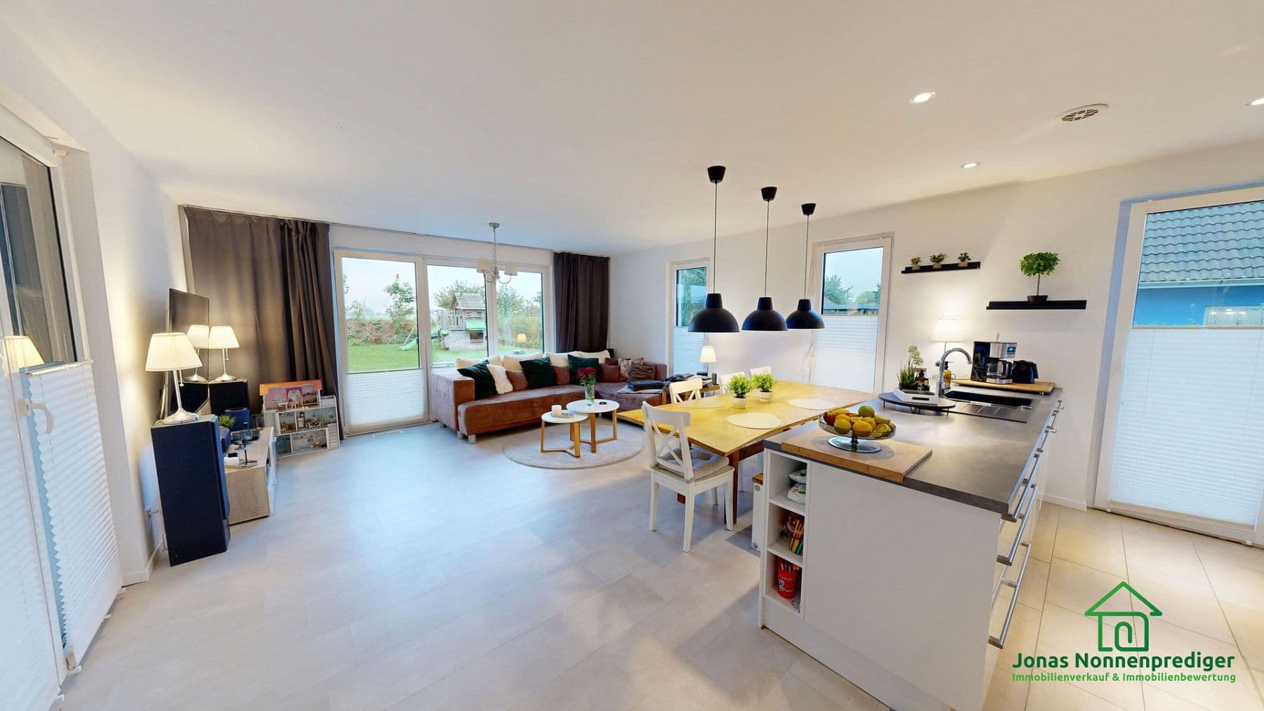 house for sale, 146 m², Seestraße 11, Mühlen Eichsen, Mecklenburg-Vorpommern house for sale, 146 m², Seestraße 11, Mühlen Eichsen, Mecklenburg-Vorpommern