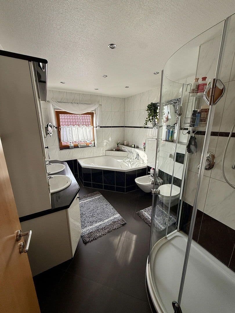 house for sale, 140 m², Herford, North Rhine-Westphalia house for sale, 140 m², Herford, North Rhine-Westphalia