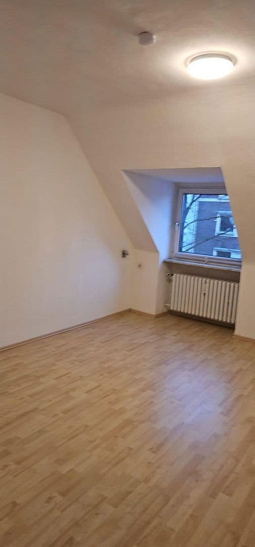 3 bedroom flat to rent, 55 m², Palmbuschweg 35, Essen, North Rhine-Westphalia 3 bedroom flat to rent, 55 m², Palmbuschweg 35, Essen, North Rhine-Westphalia