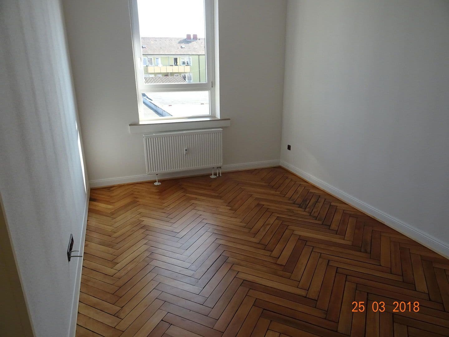 1 bedroom with open-plan kitchen flat to rent, 102 m², Würzburg, Bavaria 1 bedroom with open-plan kitchen flat to rent, 102 m², Würzburg, Bavaria