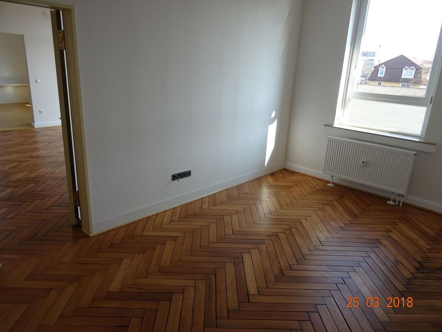 1 bedroom with open-plan kitchen flat to rent, 102 m², Würzburg, Bavaria 1 bedroom with open-plan kitchen flat to rent, 102 m², Würzburg, Bavaria