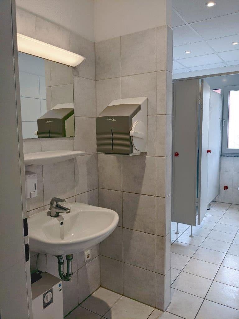 non-residential property to rent, 8,156 m², Gelnhausen, Hesse non-residential property to rent, 8,156 m², Gelnhausen, Hesse