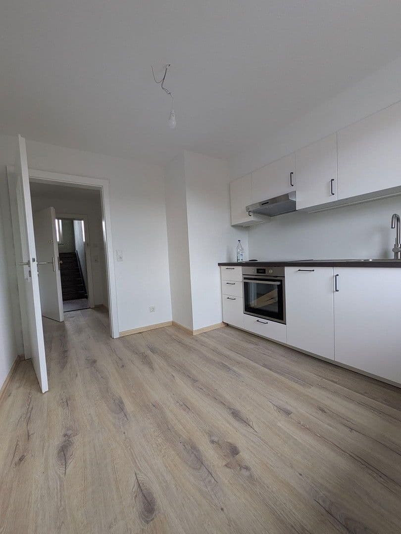 3 bedroom flat to rent, 100 m², Wilhelm-Hirte-Str. 31, Langenhagen, Lower Saxony 3 bedroom flat to rent, 100 m², Wilhelm-Hirte-Str. 31, Langenhagen, Lower Saxony