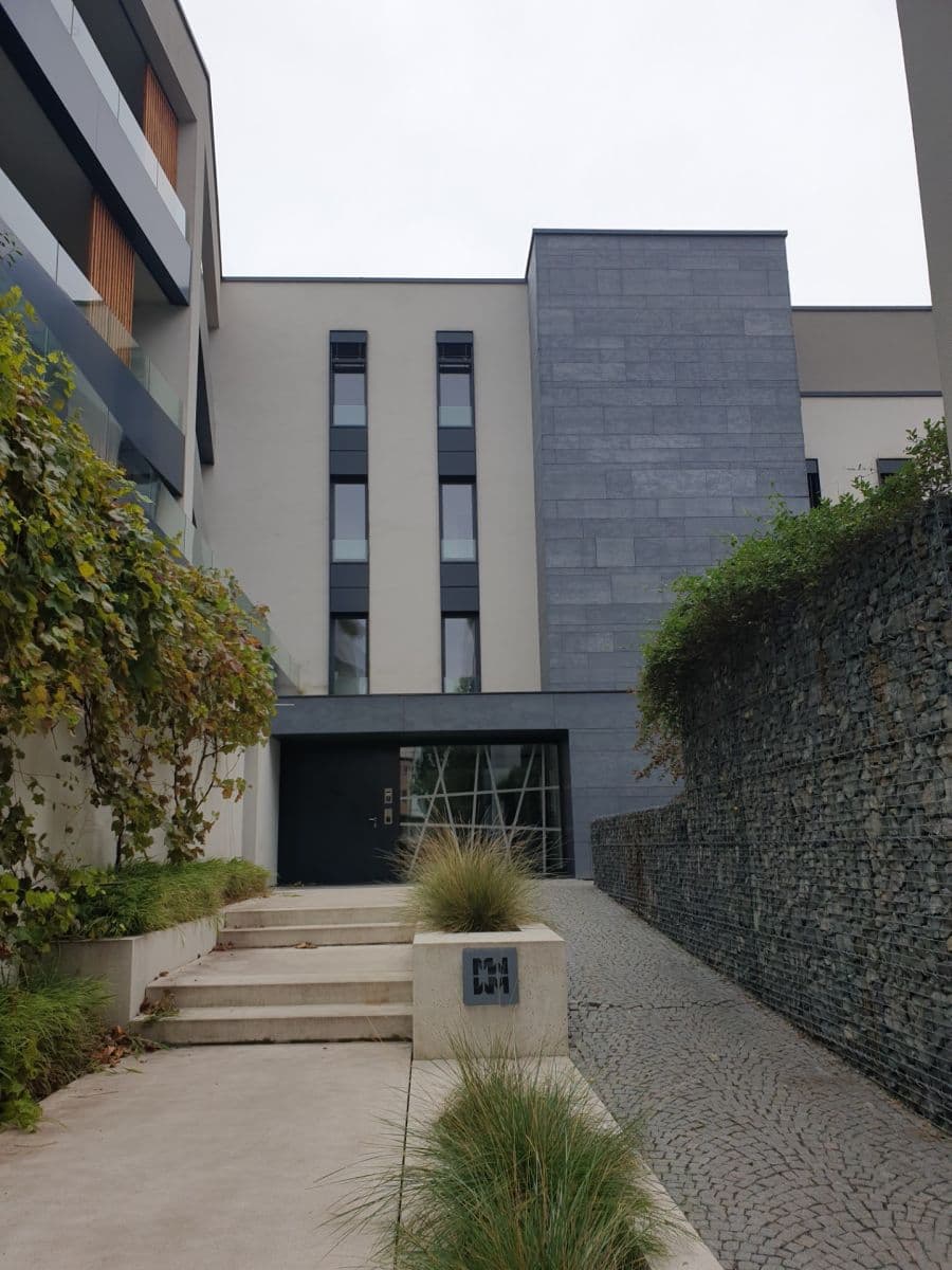 Studio flat to rent, 34 m², U Michelského mlýna, Prague, Prague Studio flat to rent, 34 m², U Michelského mlýna, Prague, Prague