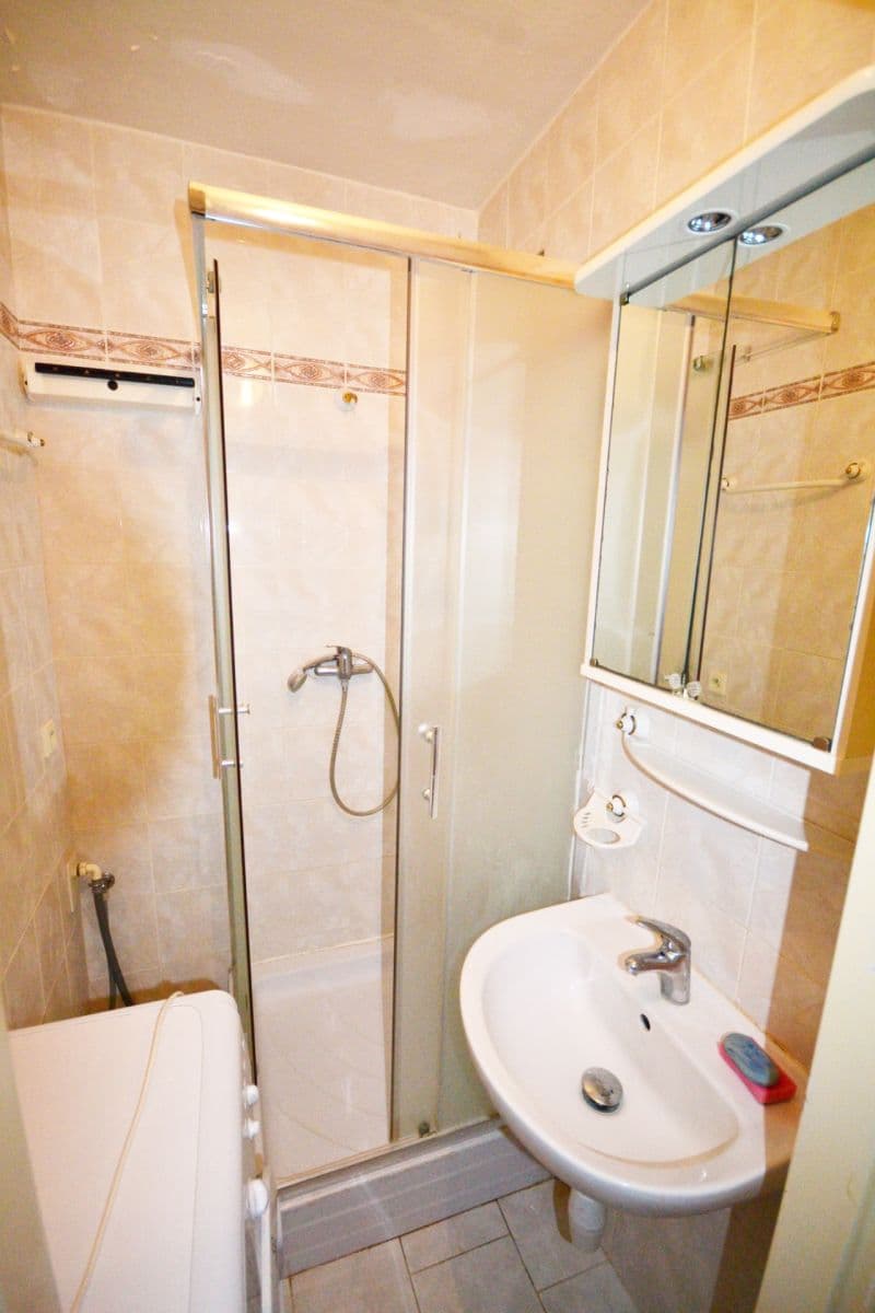 1 bedroom with open-plan kitchen flat for sale, 40 m², Holandská, Kladno, Středočeský Region 1 bedroom with open-plan kitchen flat for sale, 40 m², Holandská, Kladno, Středočeský Region