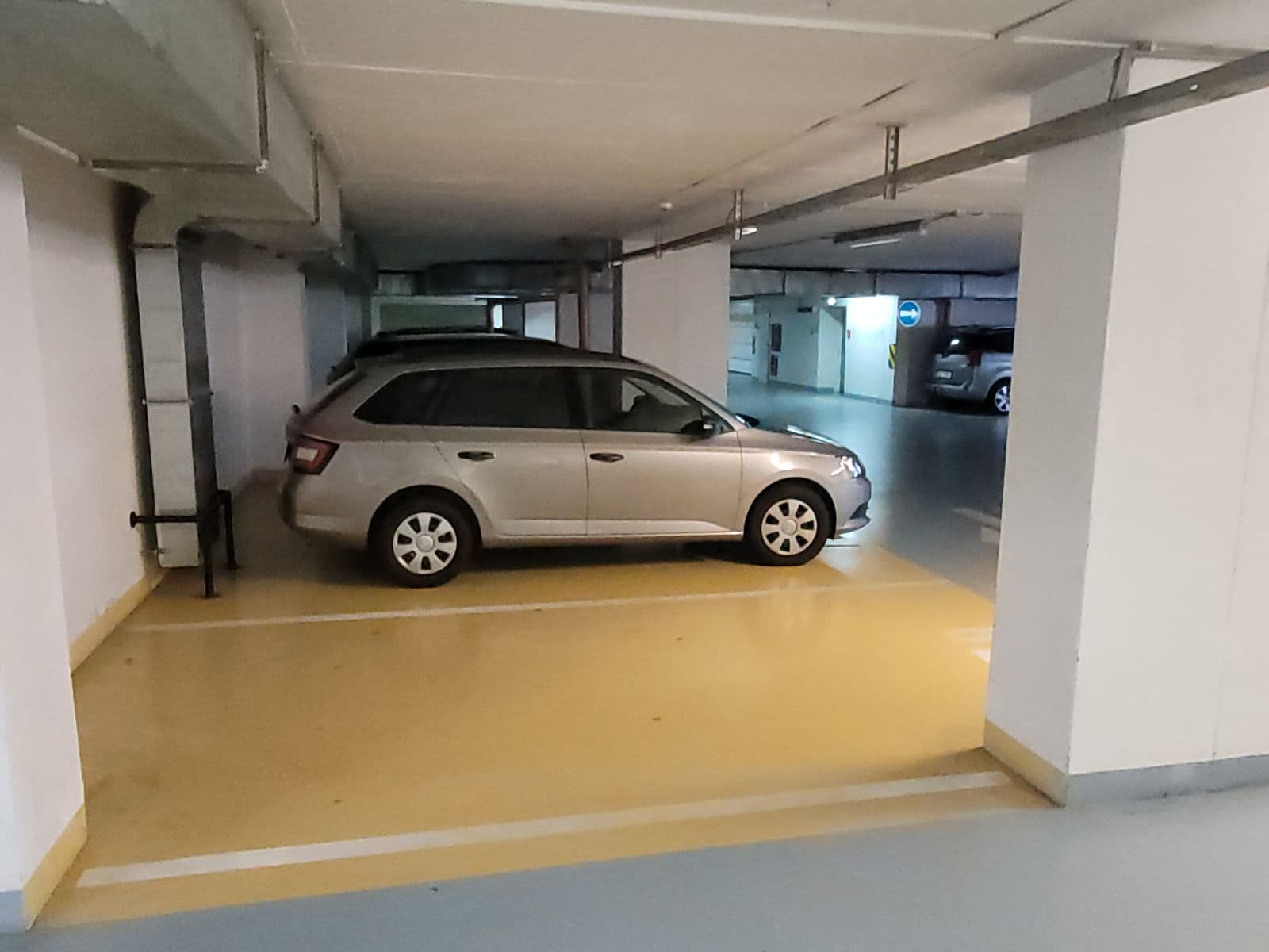 garage to rent, 10 m², Hnězdenská, Prague, Prague garage to rent, 10 m², Hnězdenská, Prague, Prague