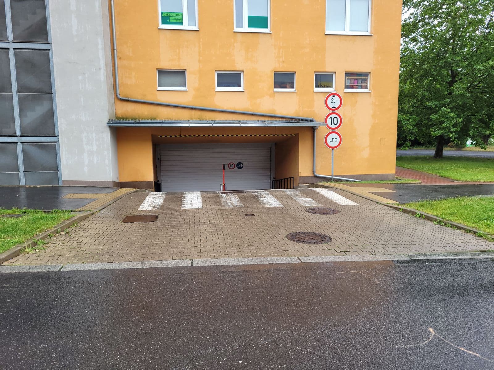 garage to rent, 10 m², Hnězdenská, Prague, Prague garage to rent, 10 m², Hnězdenská, Prague, Prague