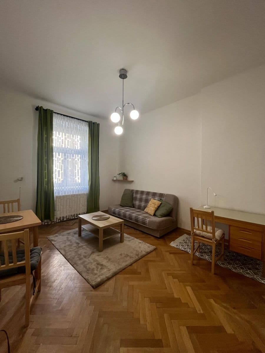1 bedroom with open-plan kitchen flat to rent, 43 m², Fibichova, Prague, Prague 1 bedroom with open-plan kitchen flat to rent, 43 m², Fibichova, Prague, Prague