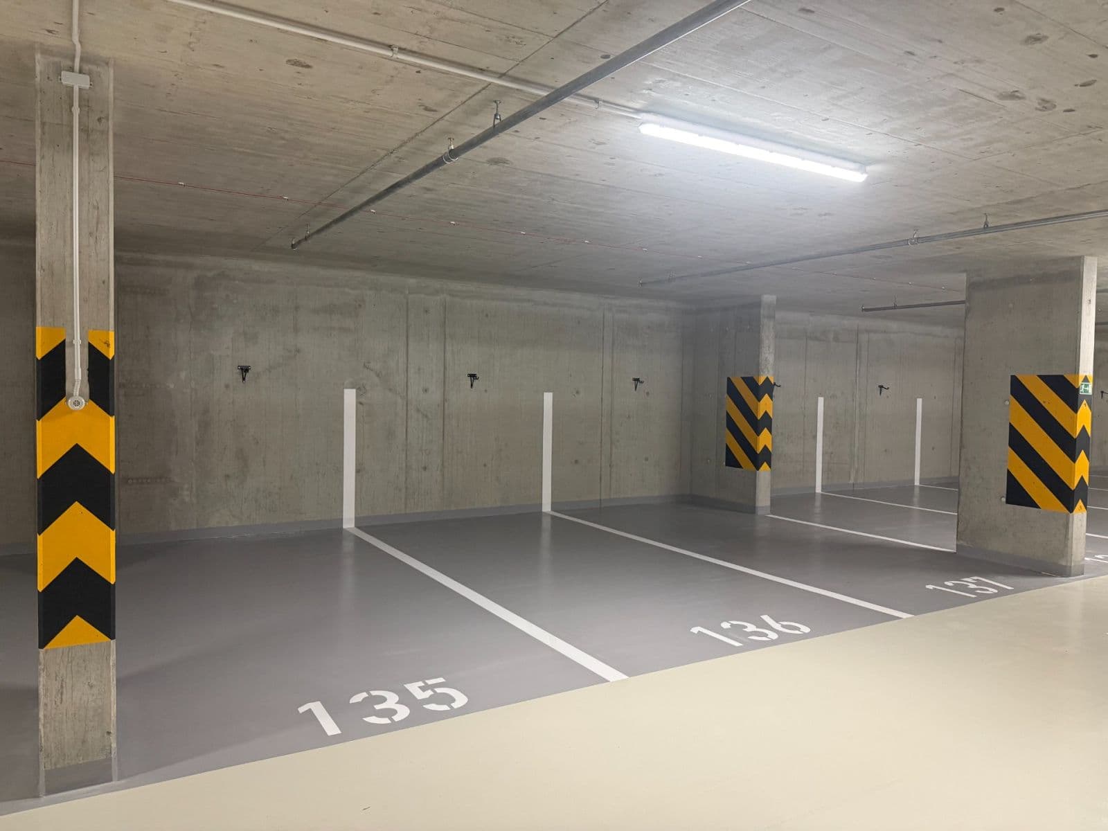 garage to rent, 13 m², Kolmanova, Prague, Prague garage to rent, 13 m², Kolmanova, Prague, Prague