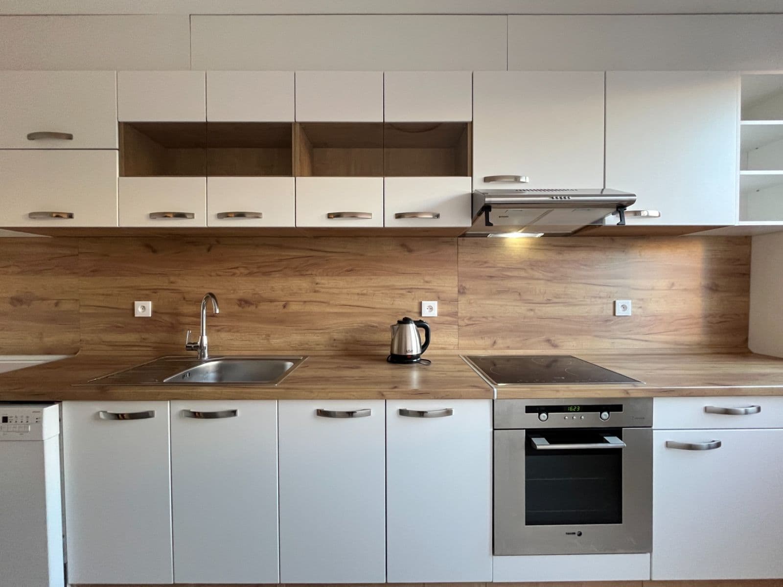 3 bedroom flat to rent, 73 m², Konradova, Brno, Jihomoravský Region 3 bedroom flat to rent, 73 m², Konradova, Brno, Jihomoravský Region