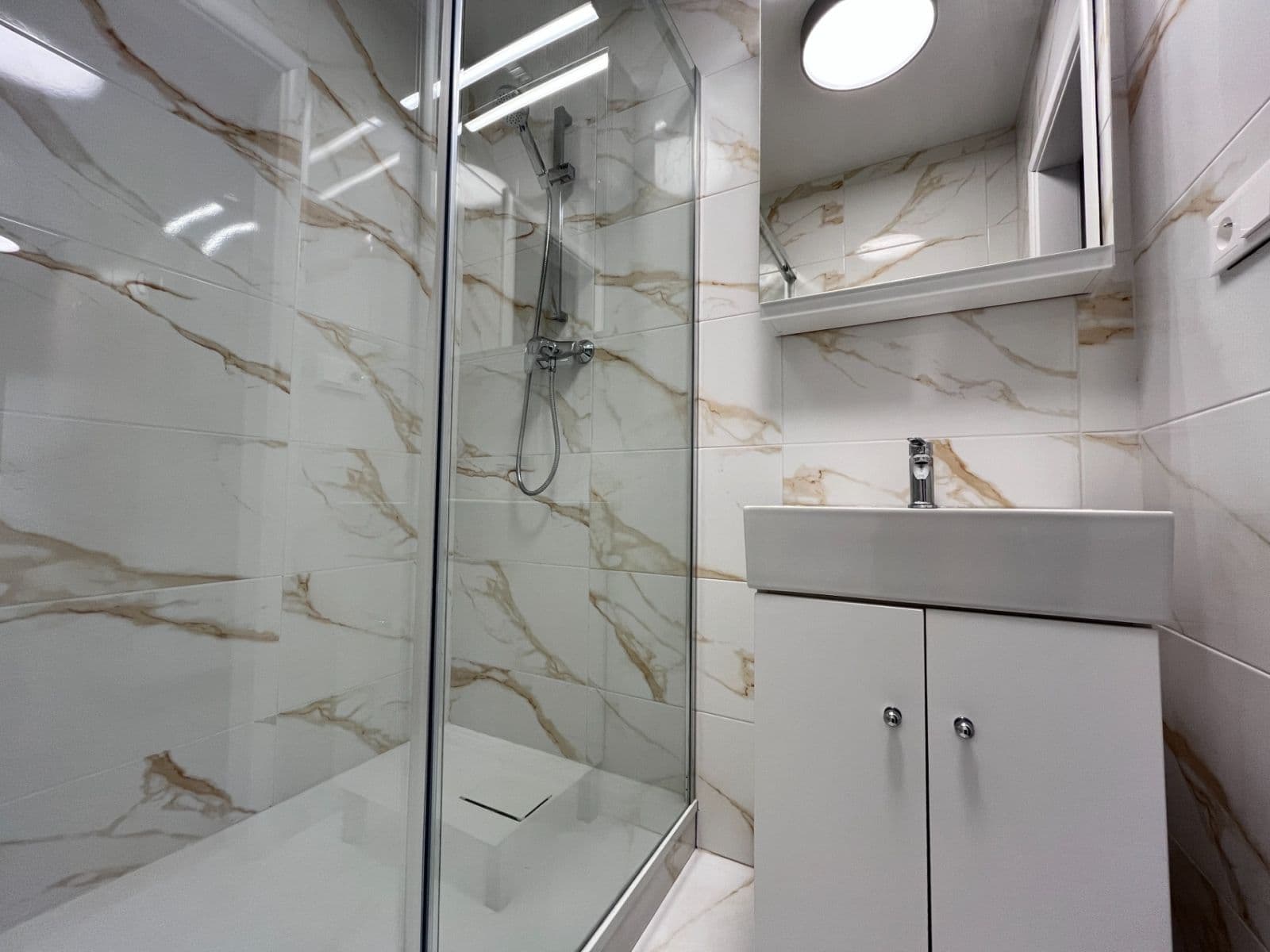 3 bedroom flat to rent, 73 m², Konradova, Brno, Jihomoravský Region 3 bedroom flat to rent, 73 m², Konradova, Brno, Jihomoravský Region