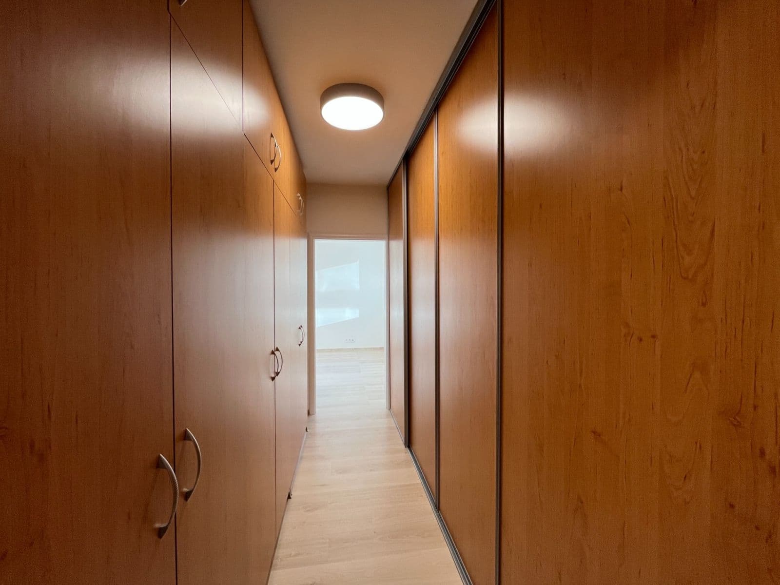 3 bedroom flat to rent, 73 m², Konradova, Brno, Jihomoravský Region 3 bedroom flat to rent, 73 m², Konradova, Brno, Jihomoravský Region