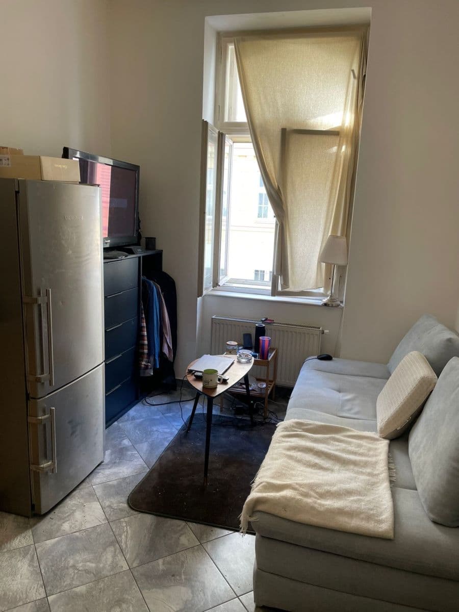 Studio flat to rent, 17 m², Umělecká, Prague, Prague Studio flat to rent, 17 m², Umělecká, Prague, Prague