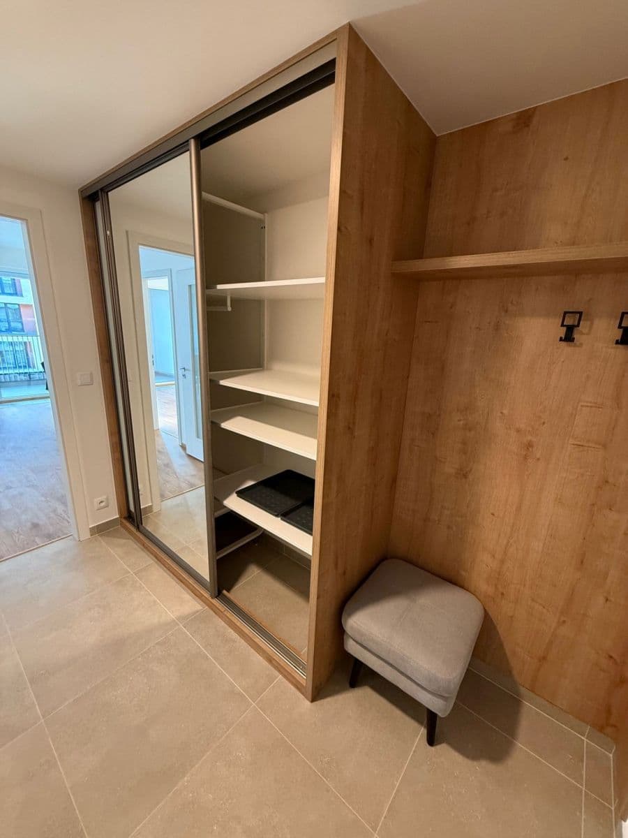 1 bedroom with open-plan kitchen flat to rent, 57 m², Domalípova, Prague, Prague 1 bedroom with open-plan kitchen flat to rent, 57 m², Domalípova, Prague, Prague