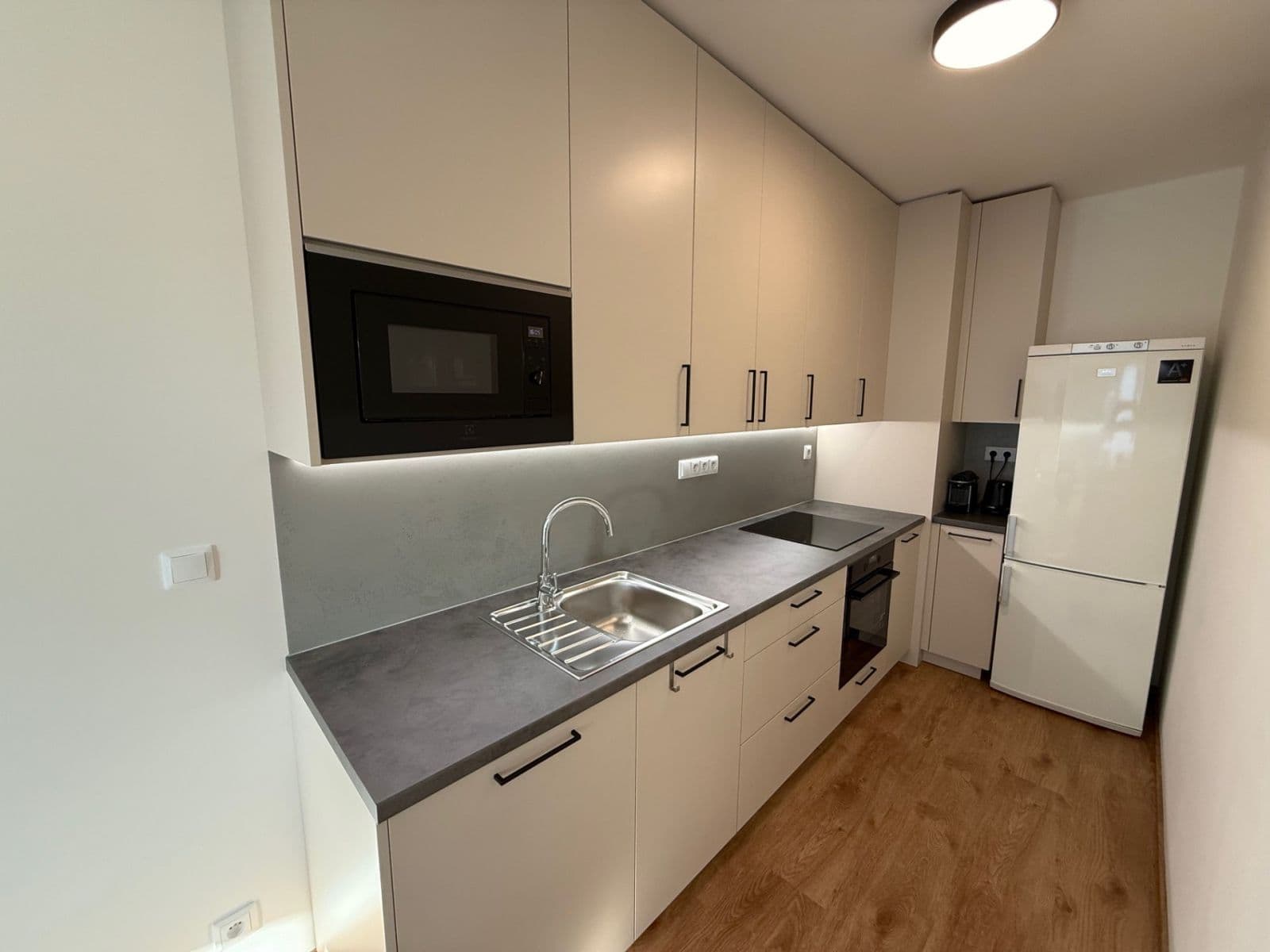 1 bedroom with open-plan kitchen flat to rent, 57 m², Domalípova, Prague, Prague 1 bedroom with open-plan kitchen flat to rent, 57 m², Domalípova, Prague, Prague