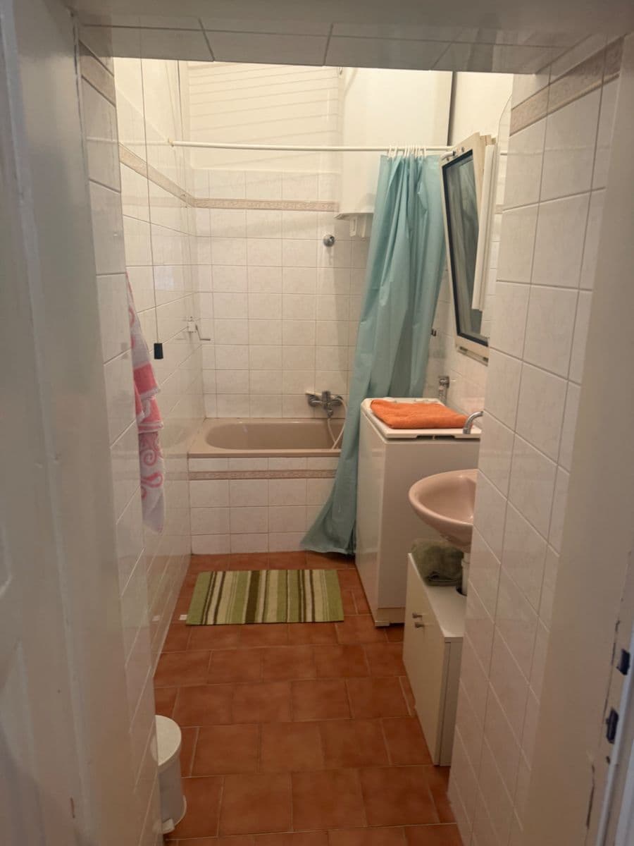 3 bedroom flat to rent, 75 m², Roháčova, Prague, Prague 3 bedroom flat to rent, 75 m², Roháčova, Prague, Prague