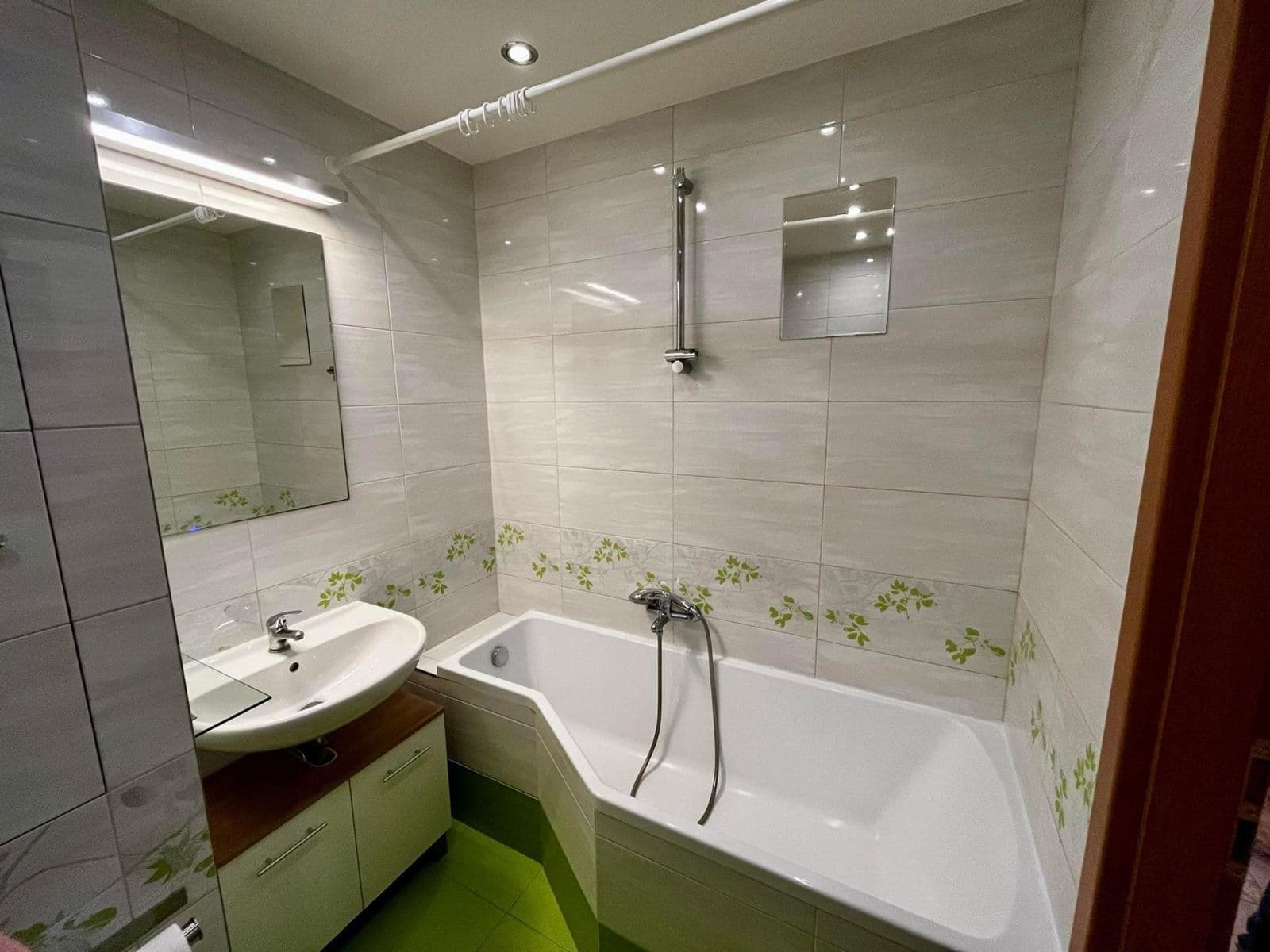 1 bedroom with open-plan kitchen flat to rent, 45 m², Böhmova, Prague, Prague 1 bedroom with open-plan kitchen flat to rent, 45 m², Böhmova, Prague, Prague