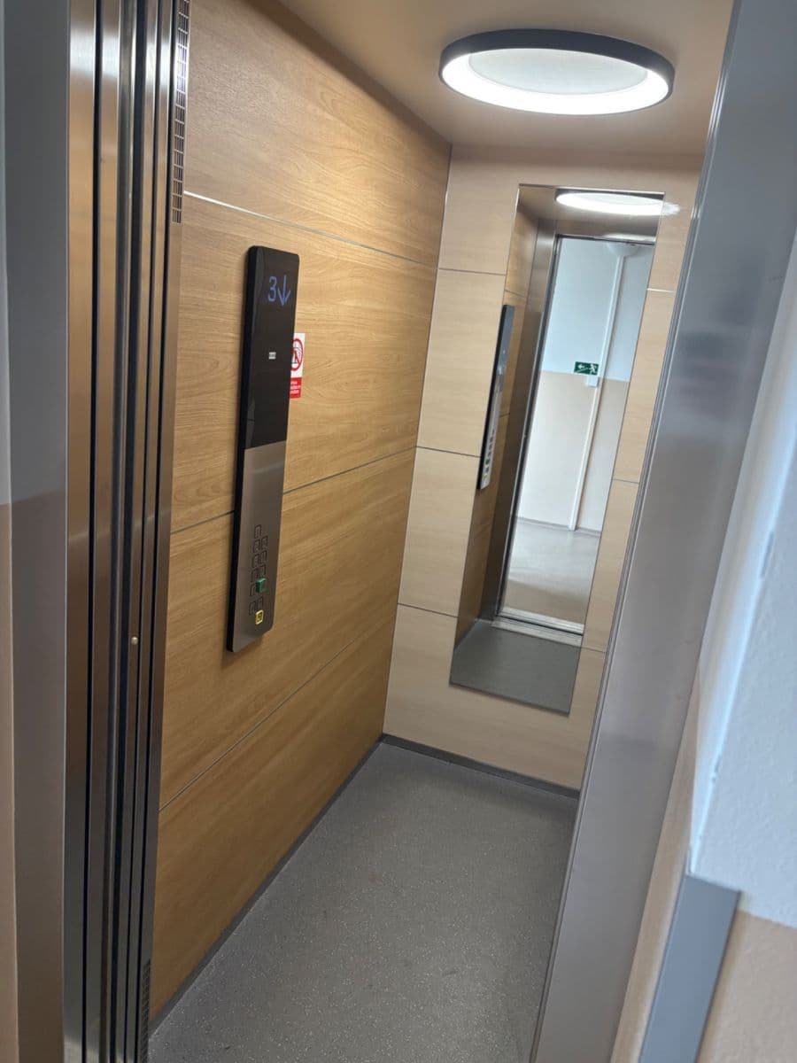 2 bedroom with open-plan kitchen flat to rent, 78 m², Láskova, Prague, Prague 2 bedroom with open-plan kitchen flat to rent, 78 m², Láskova, Prague, Prague