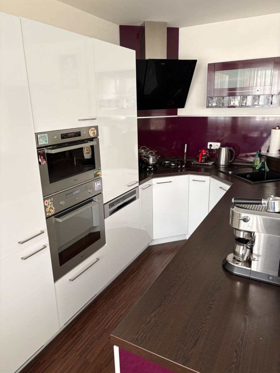 2 bedroom with open-plan kitchen flat to rent, 78 m², Láskova, Prague, Prague 2 bedroom with open-plan kitchen flat to rent, 78 m², Láskova, Prague, Prague