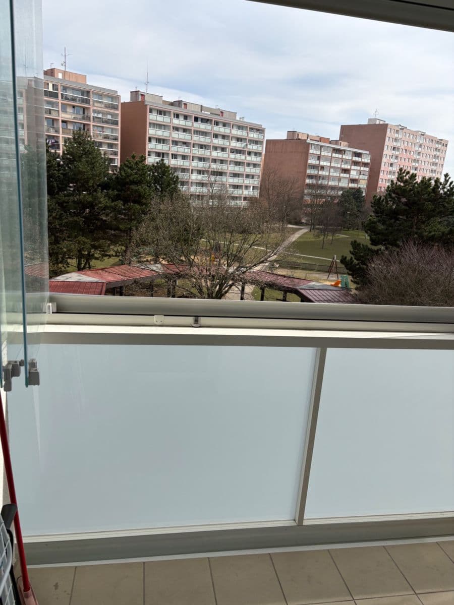 2 bedroom with open-plan kitchen flat to rent, 78 m², Láskova, Prague, Prague 2 bedroom with open-plan kitchen flat to rent, 78 m², Láskova, Prague, Prague