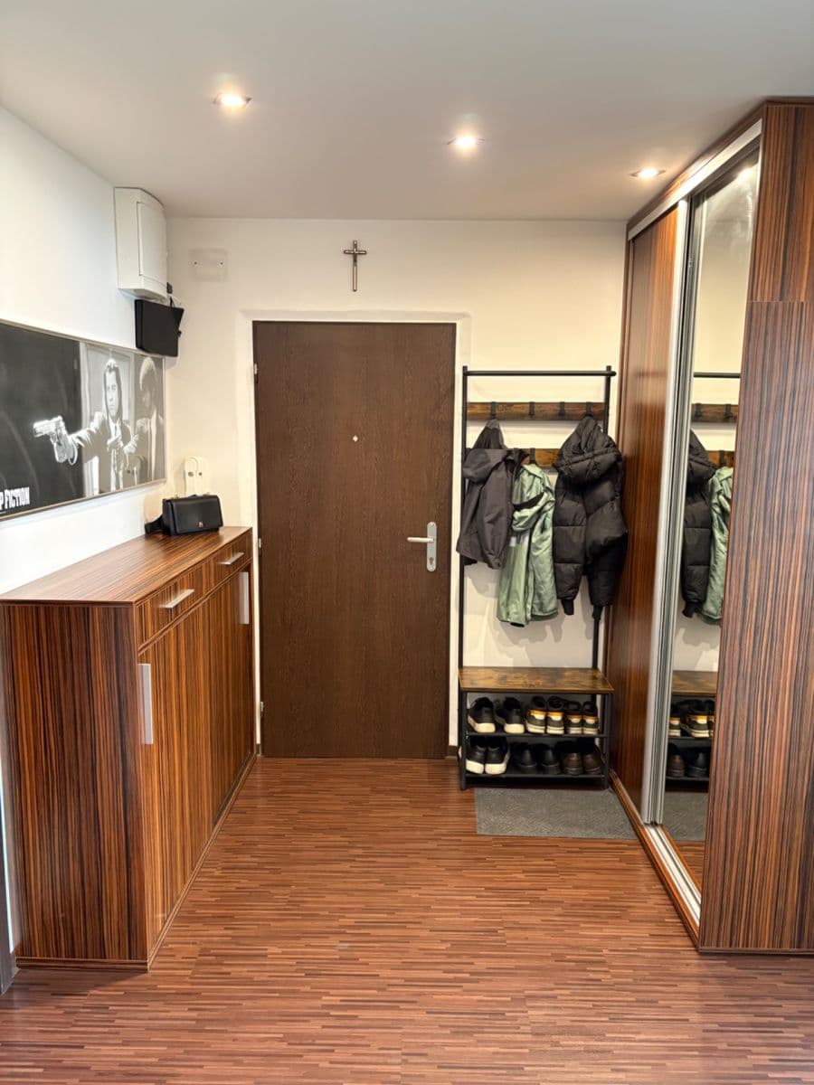 2 bedroom with open-plan kitchen flat to rent, 78 m², Láskova, Prague, Prague 2 bedroom with open-plan kitchen flat to rent, 78 m², Láskova, Prague, Prague