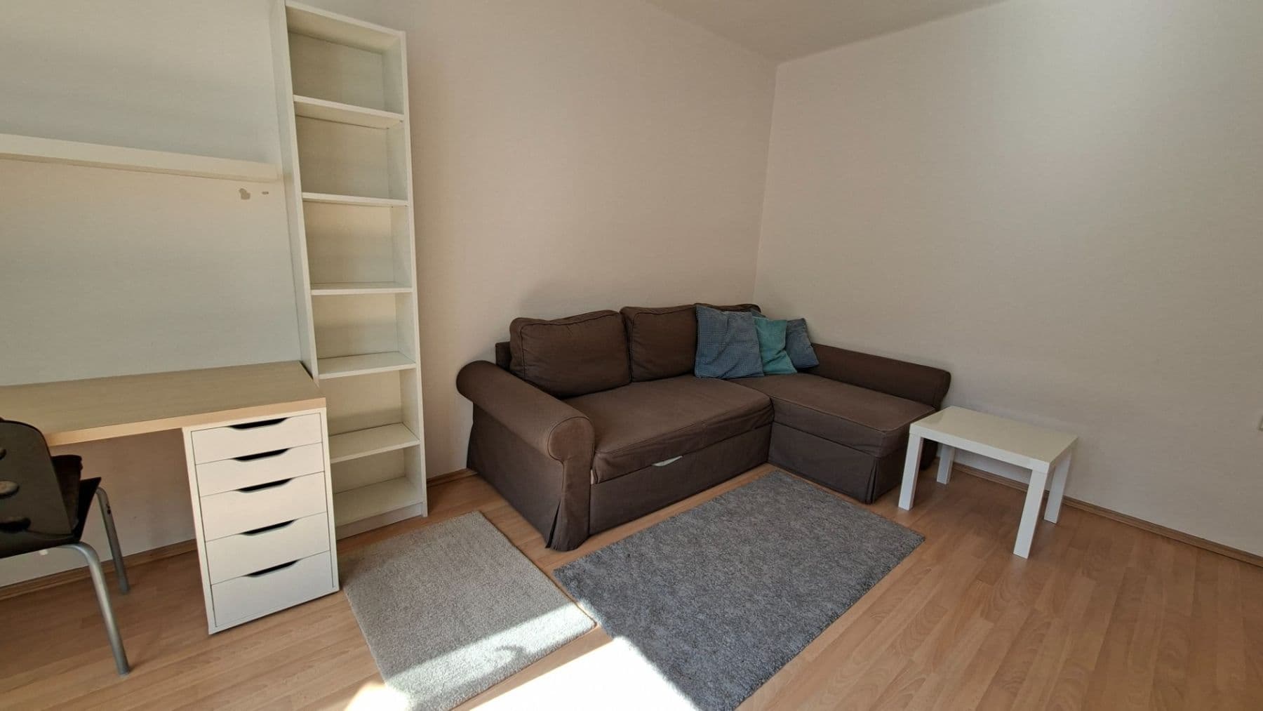 1 bedroom with open-plan kitchen flat to rent, 53 m², Malovická, Prague, Prague 1 bedroom with open-plan kitchen flat to rent, 53 m², Malovická, Prague, Prague