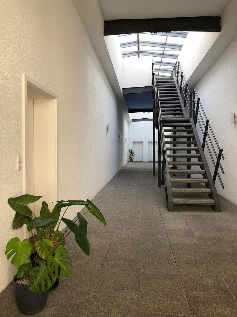 1 bedroom with open-plan kitchen flat to rent, 95 m², Esslingen am Neckar, Baden-Württemberg 1 bedroom with open-plan kitchen flat to rent, 95 m², Esslingen am Neckar, Baden-Württemberg