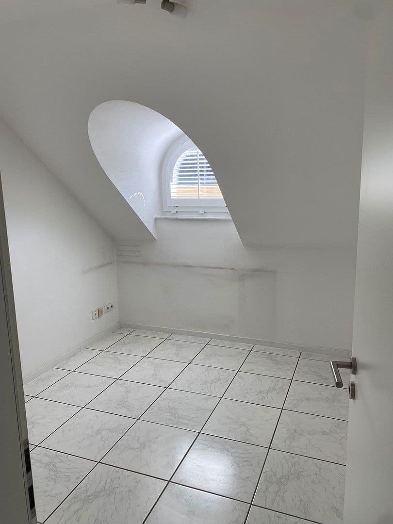 2 bedroom flat to rent, 81 m², Bad Honnef, North Rhine-Westphalia 2 bedroom flat to rent, 81 m², Bad Honnef, North Rhine-Westphalia