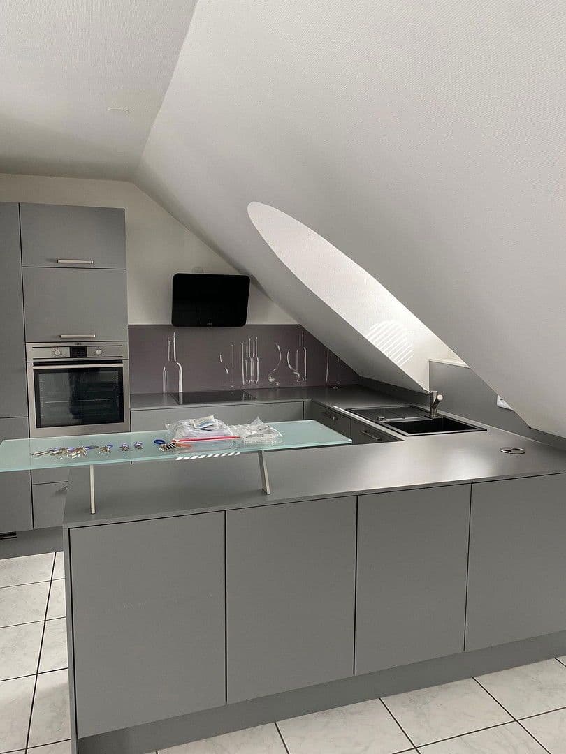 2 bedroom flat to rent, 81 m², Bad Honnef, North Rhine-Westphalia 2 bedroom flat to rent, 81 m², Bad Honnef, North Rhine-Westphalia