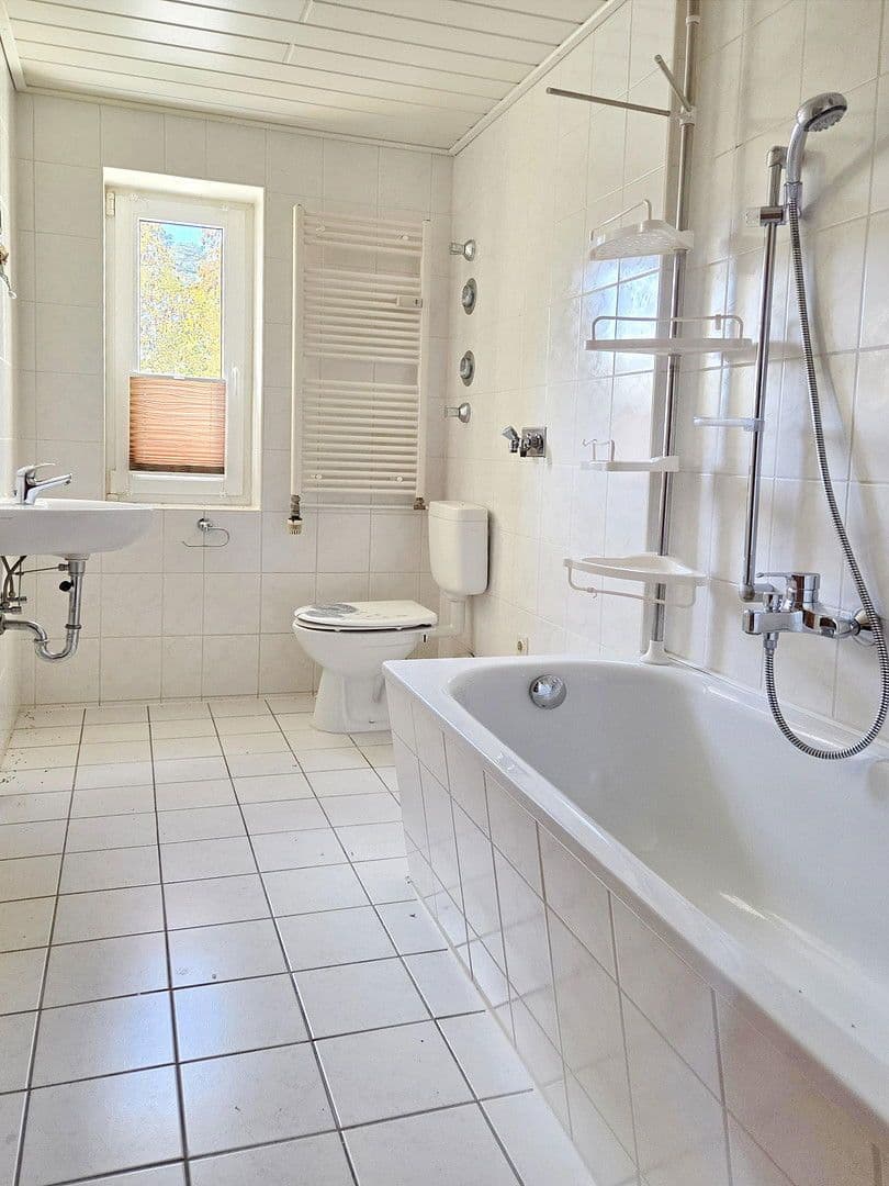 house for sale, 3,097 m², Haidelausigker Weg 2-6, Dessau-Roßlau OT Kochstedt, Saxony-Anhalt house for sale, 3,097 m², Haidelausigker Weg 2-6, Dessau-Roßlau OT Kochstedt, Saxony-Anhalt