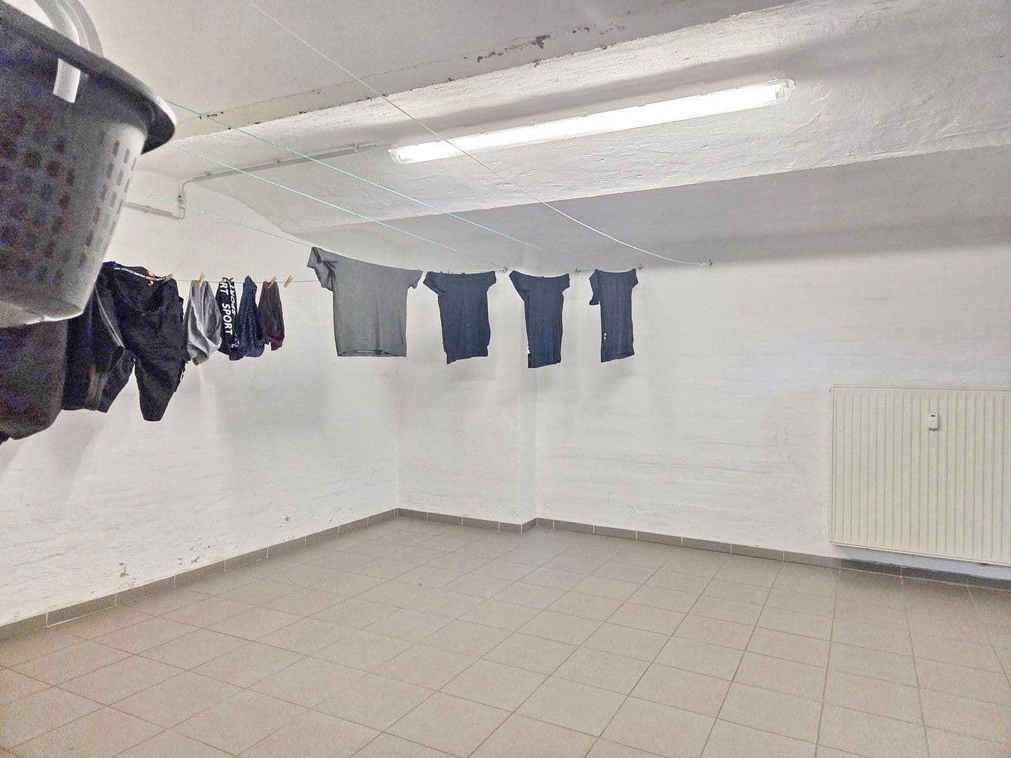 house for sale, 3,097 m², Haidelausigker Weg 2-6, Dessau-Roßlau OT Kochstedt, Saxony-Anhalt house for sale, 3,097 m², Haidelausigker Weg 2-6, Dessau-Roßlau OT Kochstedt, Saxony-Anhalt