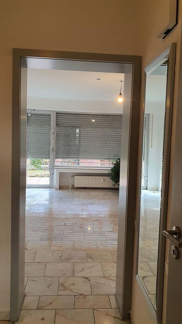 3 bedroom with open-plan kitchen flat to rent, 130 m², Duisburg, North Rhine-Westphalia 3 bedroom with open-plan kitchen flat to rent, 130 m², Duisburg, North Rhine-Westphalia