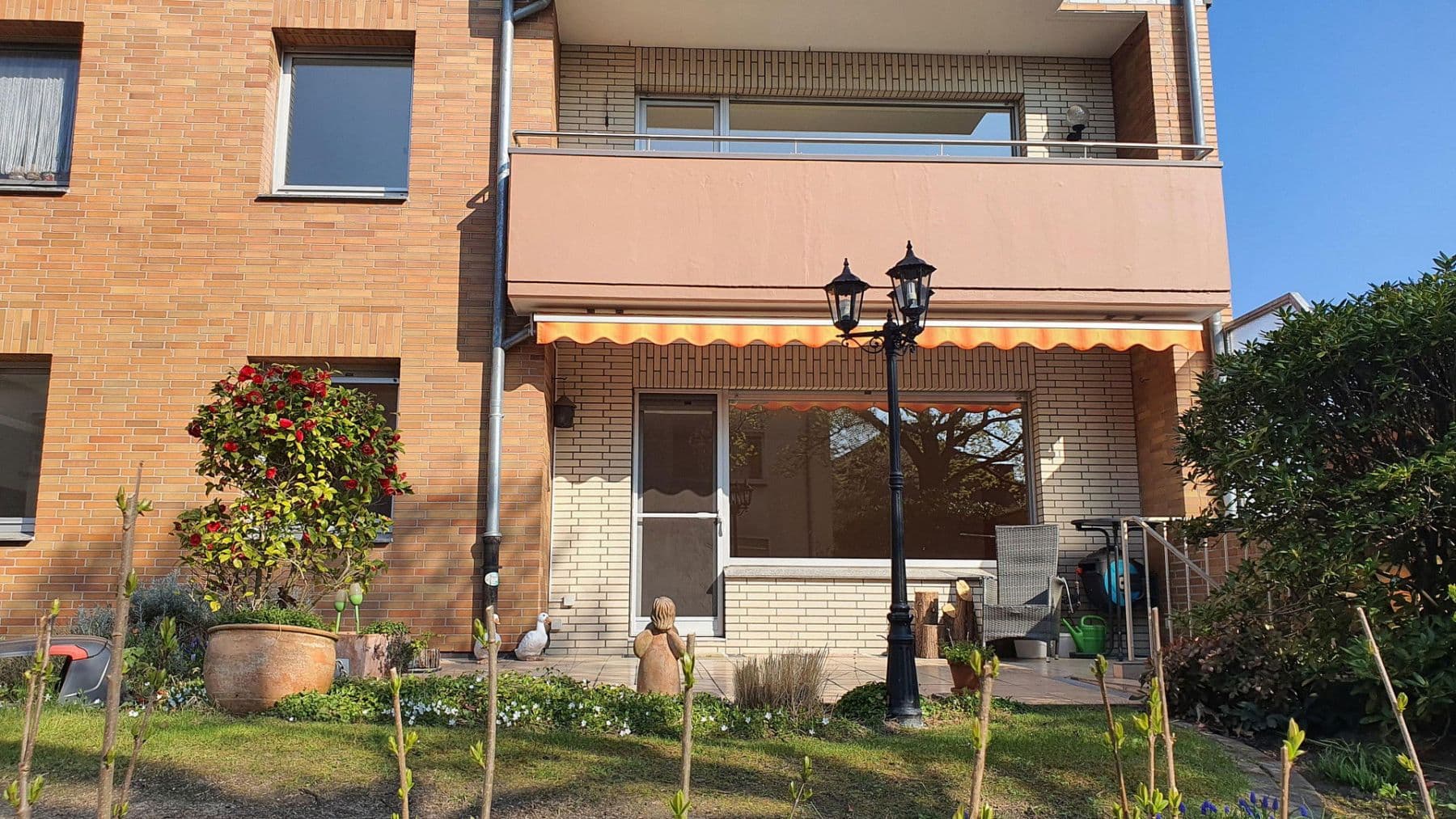 3 bedroom with open-plan kitchen flat to rent, 130 m², Duisburg, North Rhine-Westphalia 3 bedroom with open-plan kitchen flat to rent, 130 m², Duisburg, North Rhine-Westphalia