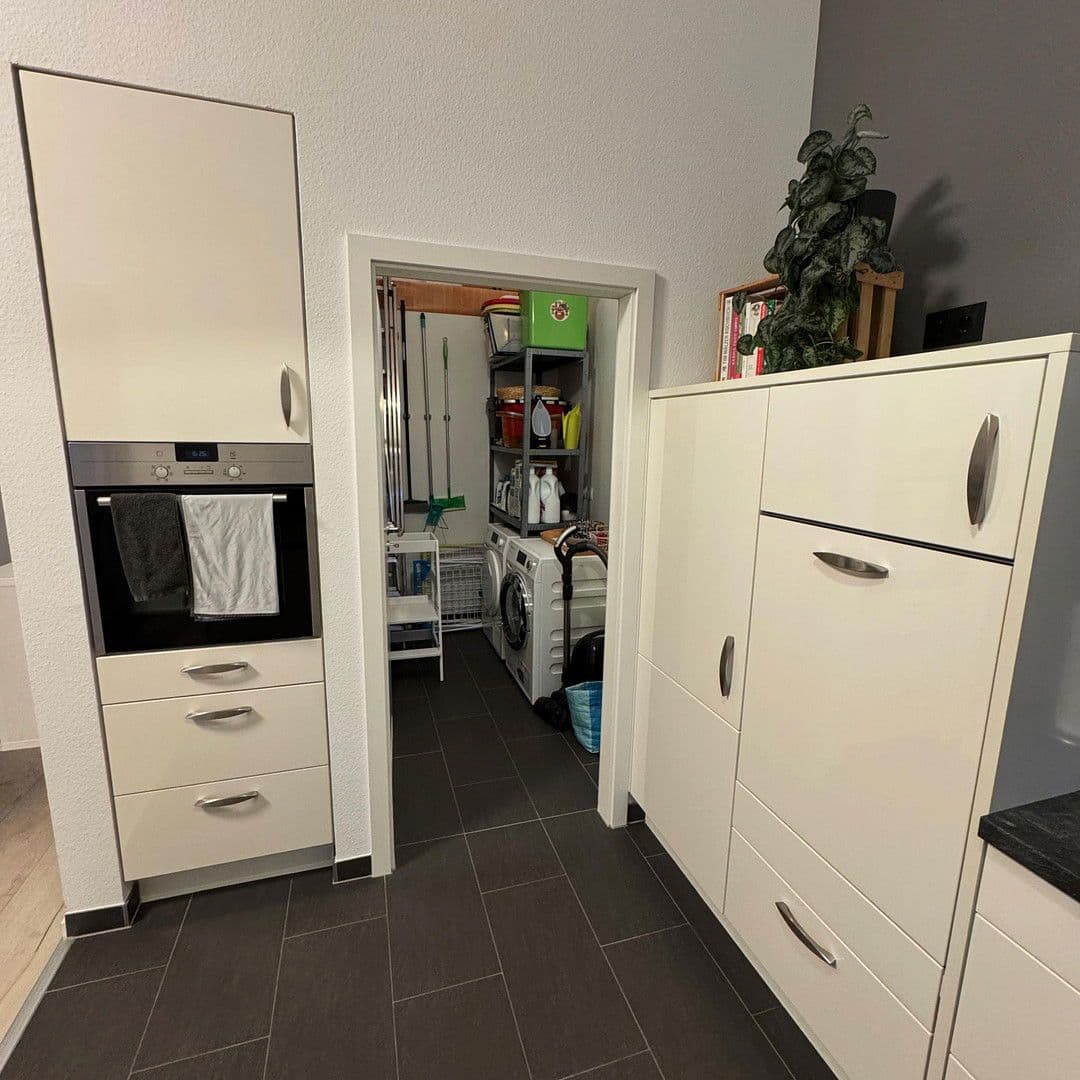 3 bedroom flat to rent, 100 m², Edenkoben, Rhineland-Palatinate 3 bedroom flat to rent, 100 m², Edenkoben, Rhineland-Palatinate