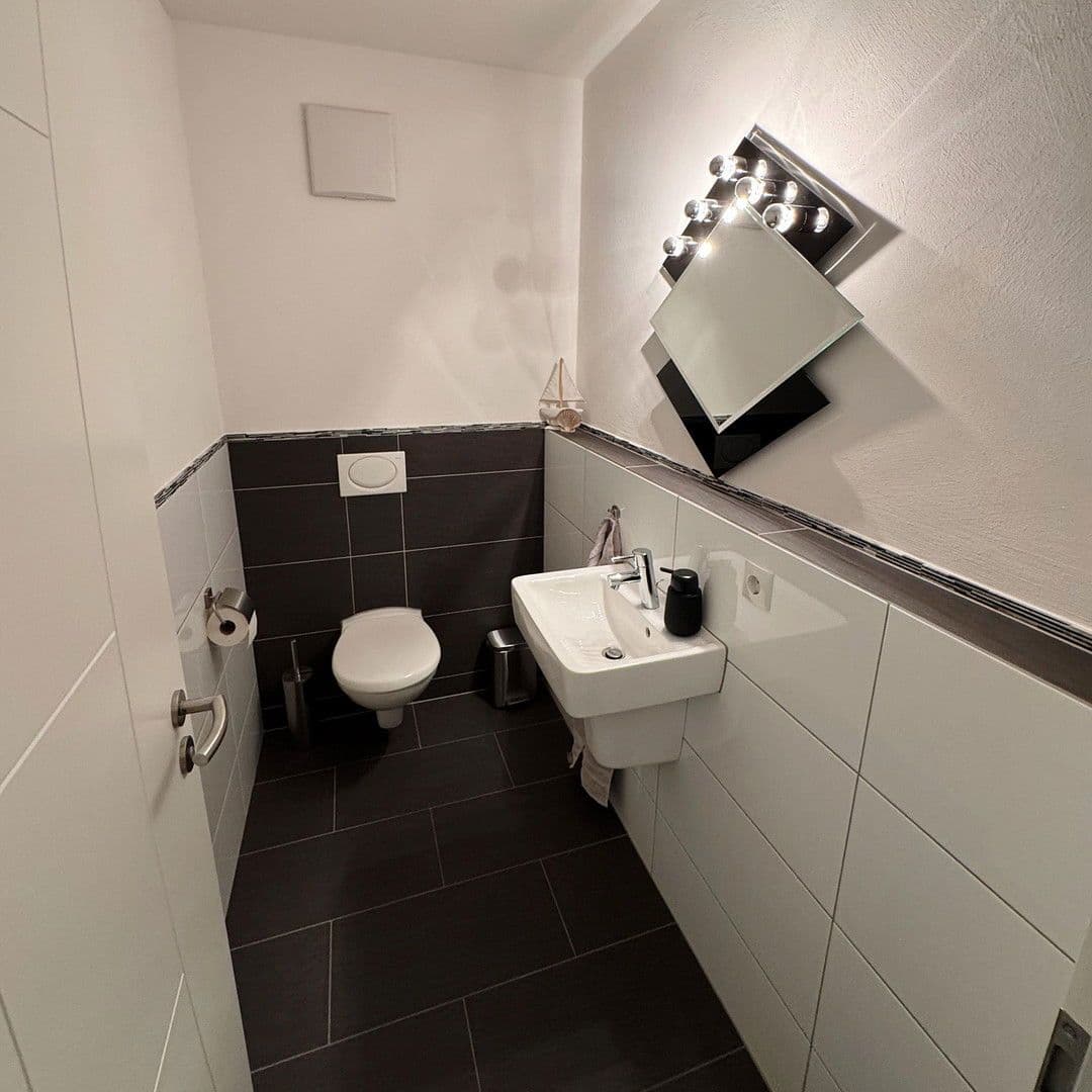 3 bedroom flat to rent, 100 m², Edenkoben, Rhineland-Palatinate 3 bedroom flat to rent, 100 m², Edenkoben, Rhineland-Palatinate