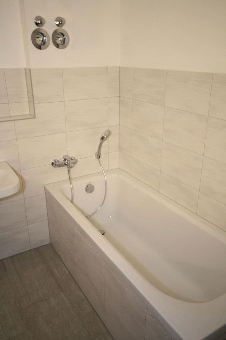 4 bedroom flat to rent, 101 m², Gothaer Straße 34, Suhl, Thuringia 4 bedroom flat to rent, 101 m², Gothaer Straße 34, Suhl, Thuringia