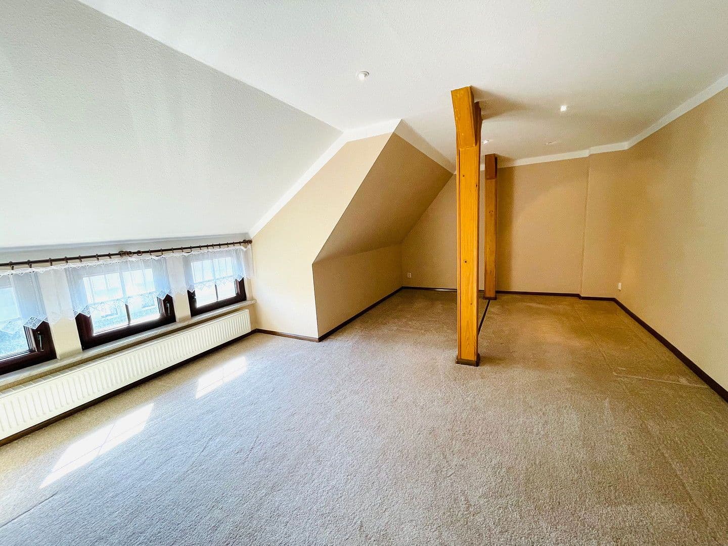 house for sale, 368 m², Neuendorf 1, Oderberg, Brandenburg house for sale, 368 m², Neuendorf 1, Oderberg, Brandenburg