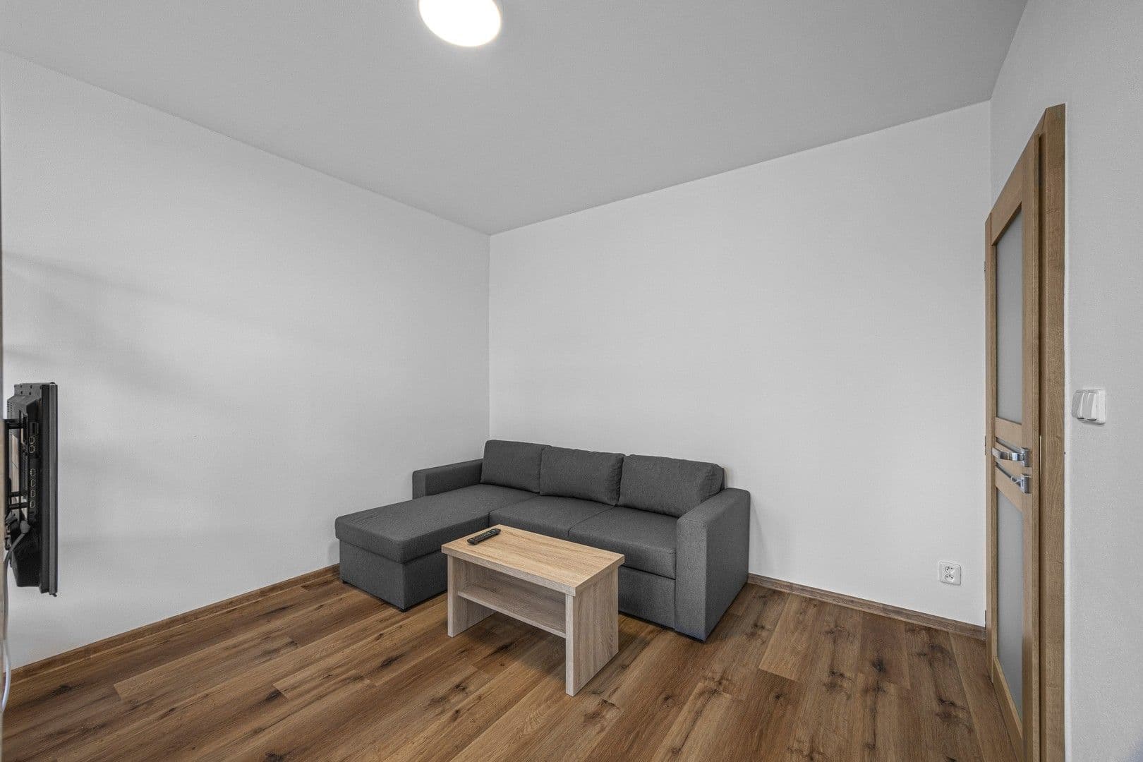 1 bedroom flat to rent, 42 m², Kubánské náměstí, Prague, Prague 1 bedroom flat to rent, 42 m², Kubánské náměstí, Prague, Prague