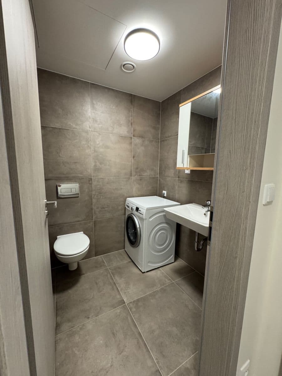 Studio flat to rent, 30 m², Poděbradská, Prague, Prague Studio flat to rent, 30 m², Poděbradská, Prague, Prague