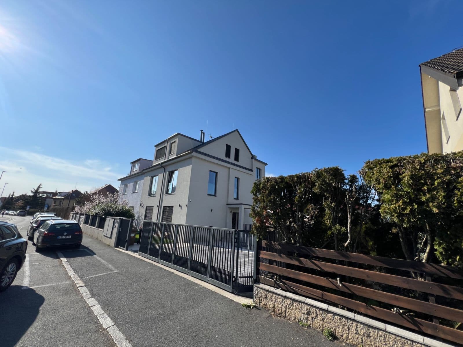 2 bedroom with open-plan kitchen flat for sale, 71 m², Vlnitá, Prague, Prague 2 bedroom with open-plan kitchen flat for sale, 71 m², Vlnitá, Prague, Prague