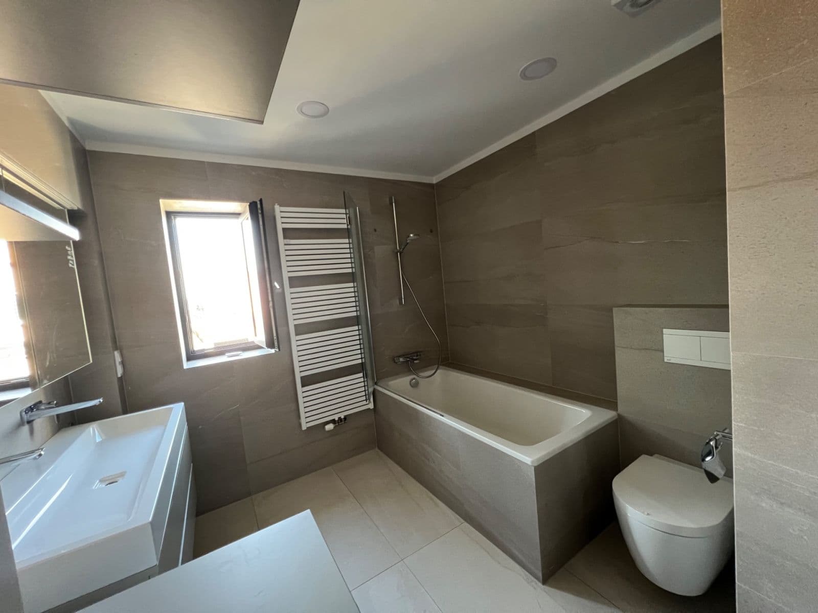 2 bedroom with open-plan kitchen flat for sale, 71 m², Vlnitá, Prague, Prague 2 bedroom with open-plan kitchen flat for sale, 71 m², Vlnitá, Prague, Prague