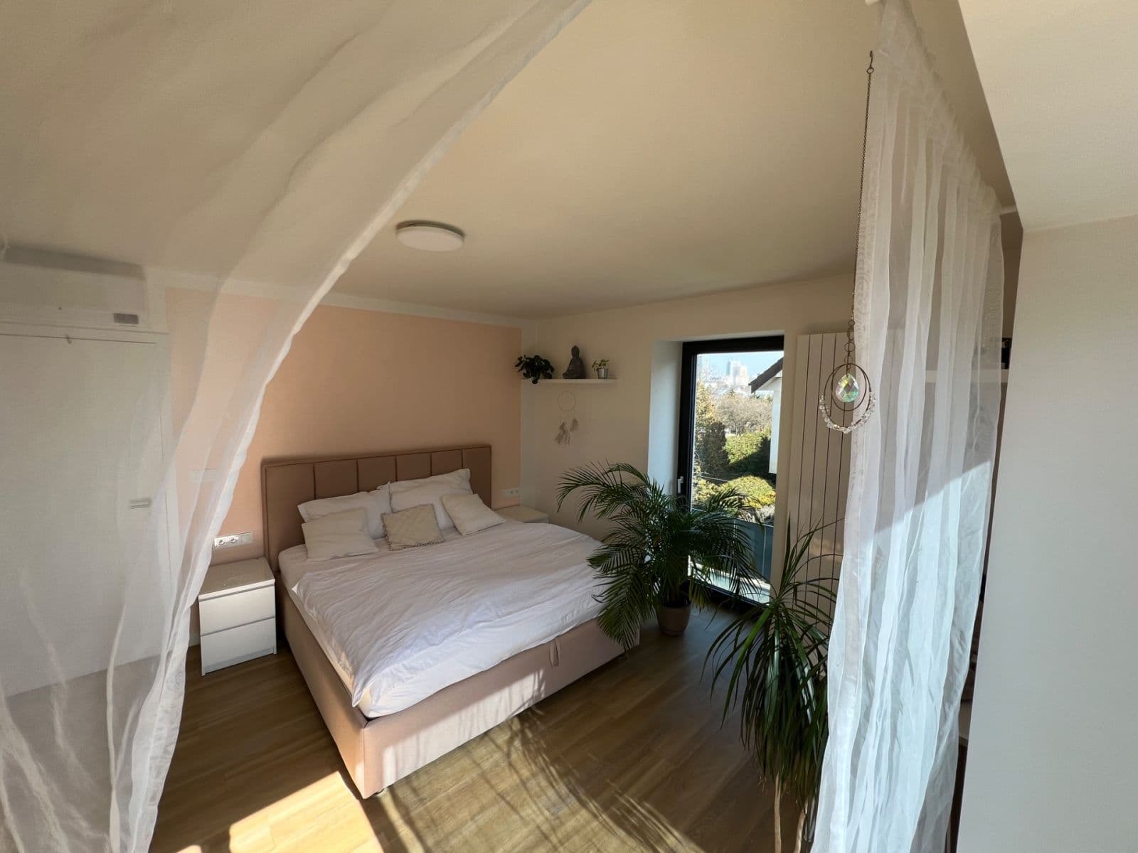 2 bedroom with open-plan kitchen flat for sale, 71 m², Vlnitá, Prague, Prague 2 bedroom with open-plan kitchen flat for sale, 71 m², Vlnitá, Prague, Prague