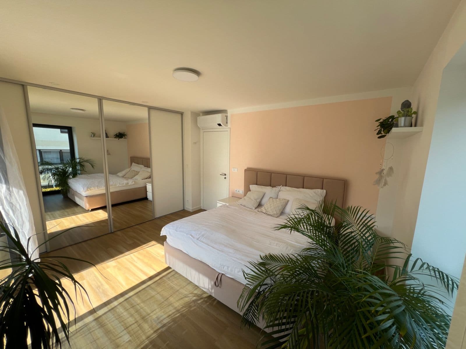 2 bedroom with open-plan kitchen flat for sale, 71 m², Vlnitá, Prague, Prague 2 bedroom with open-plan kitchen flat for sale, 71 m², Vlnitá, Prague, Prague