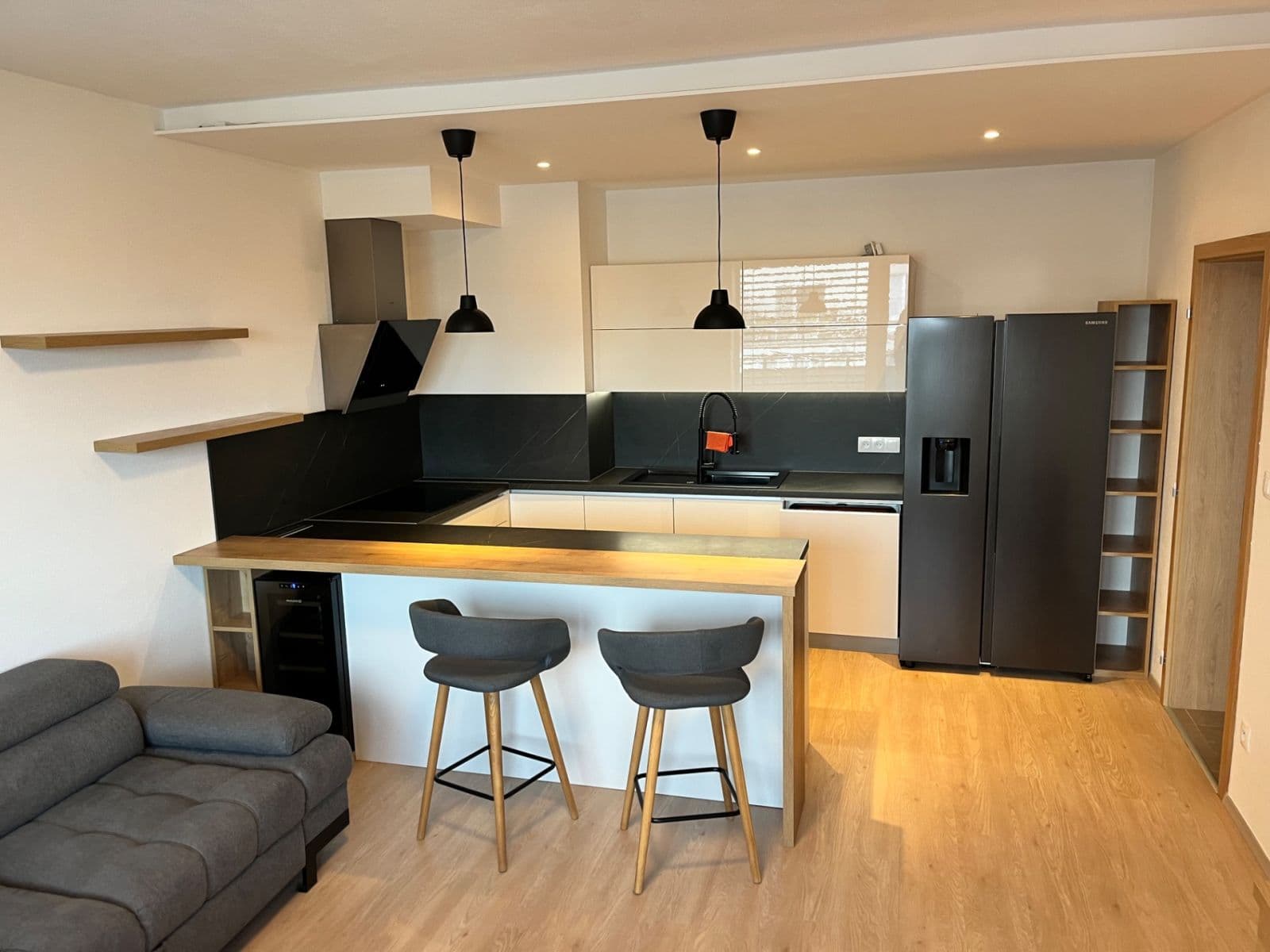 1 bedroom with open-plan kitchen flat for sale, 50 m², Pšeničná, Hostivice, Středočeský Region 1 bedroom with open-plan kitchen flat for sale, 50 m², Pšeničná, Hostivice, Středočeský Region