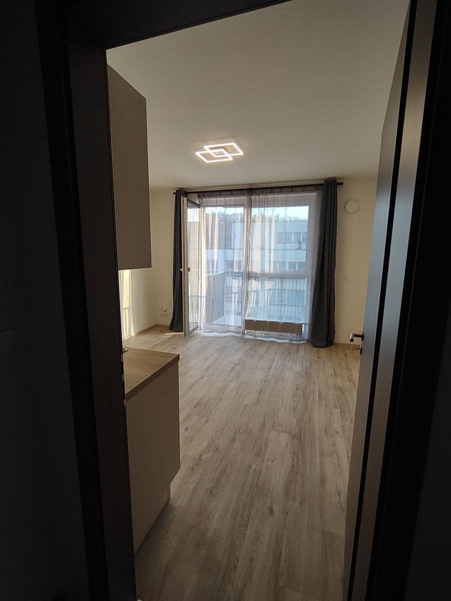 Studio flat to rent, 25 m², Nádražní, Kralupy nad Vltavou, Středočeský Region Studio flat to rent, 25 m², Nádražní, Kralupy nad Vltavou, Středočeský Region