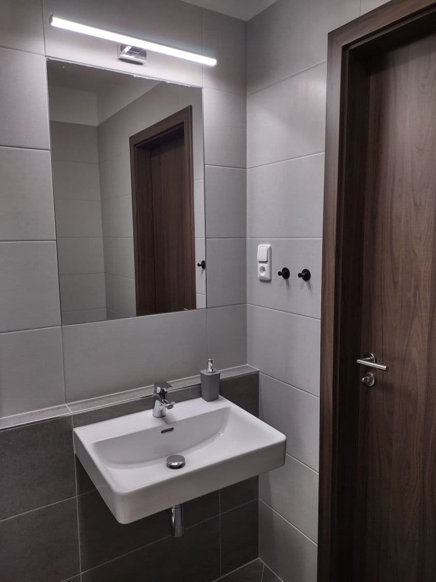 Studio flat to rent, 25 m², Nádražní, Kralupy nad Vltavou, Středočeský Region Studio flat to rent, 25 m², Nádražní, Kralupy nad Vltavou, Středočeský Region