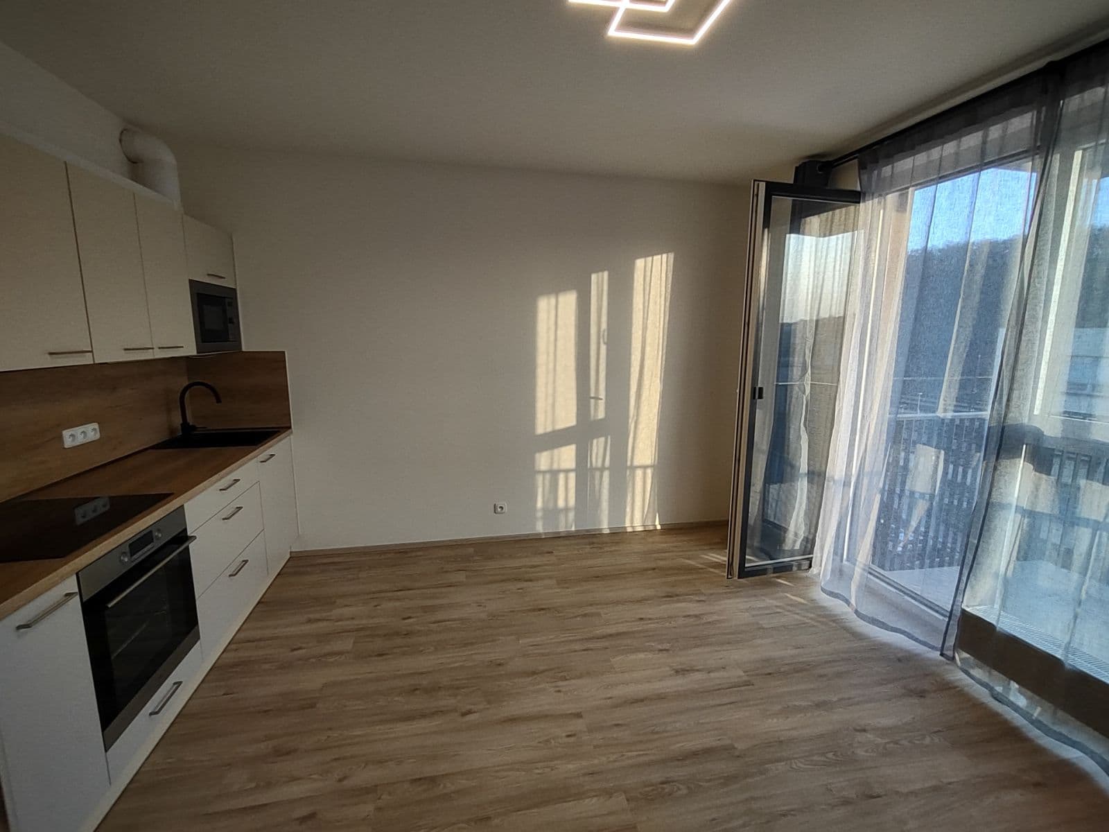 Studio flat to rent, 25 m², Nádražní, Kralupy nad Vltavou, Středočeský Region Studio flat to rent, 25 m², Nádražní, Kralupy nad Vltavou, Středočeský Region