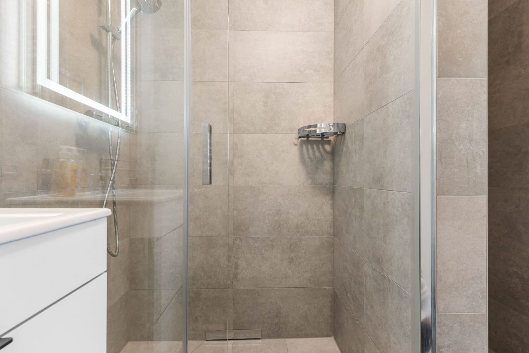 2 bedroom with open-plan kitchen flat to rent, 72 m², K Barrandovu, Prague, Prague 2 bedroom with open-plan kitchen flat to rent, 72 m², K Barrandovu, Prague, Prague